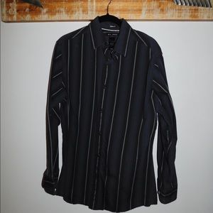 Men’s black striped button down long sleeves